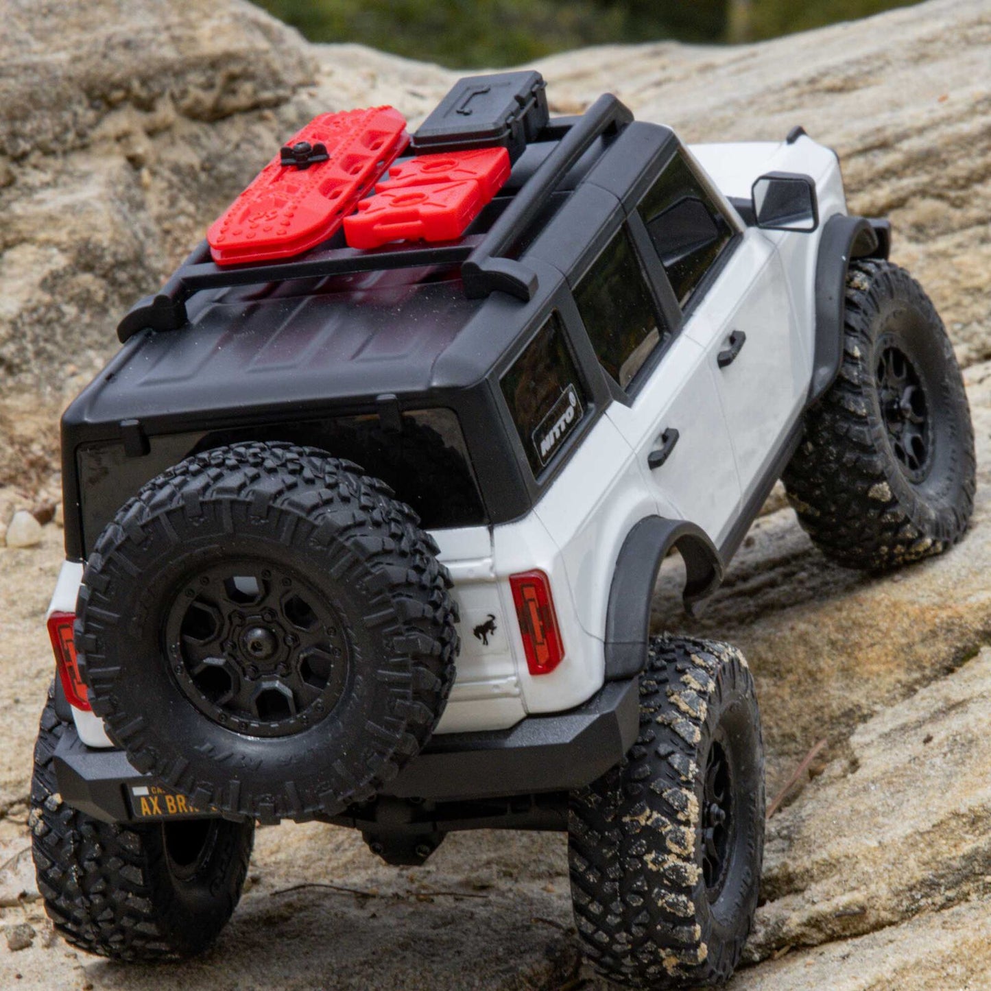 1/24 SCX24 Ford Bronco 4X4 RTR Brushed Rock Crawler (Chargeur et Batterie inclus) BLANC