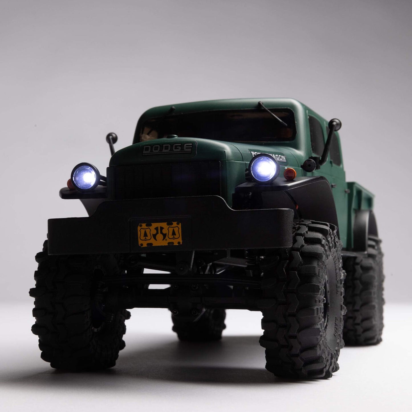 1/24 SCX24 Dodge Power Wagon 4X4 RTR Brushed Rock Crawler (Battery & Charger Included), Green