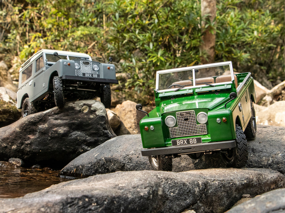 BRX02 Land Rover® Series II 88 Station Wagon 1/10 4WD Radio Control Car Kit