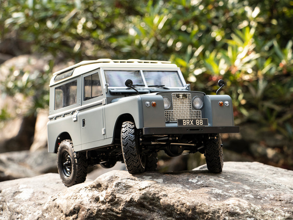 BRX02 Land Rover® Series II 88 Station Wagon 1/10 4WD Radio Control Car Kit