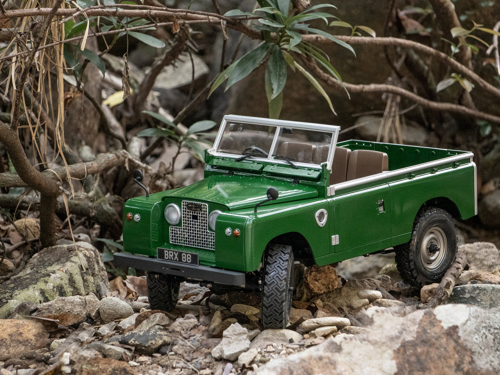 BRX02 Land Rover® Series II 88 Station Wagon 1/10 4WD Radio Control Car Kit