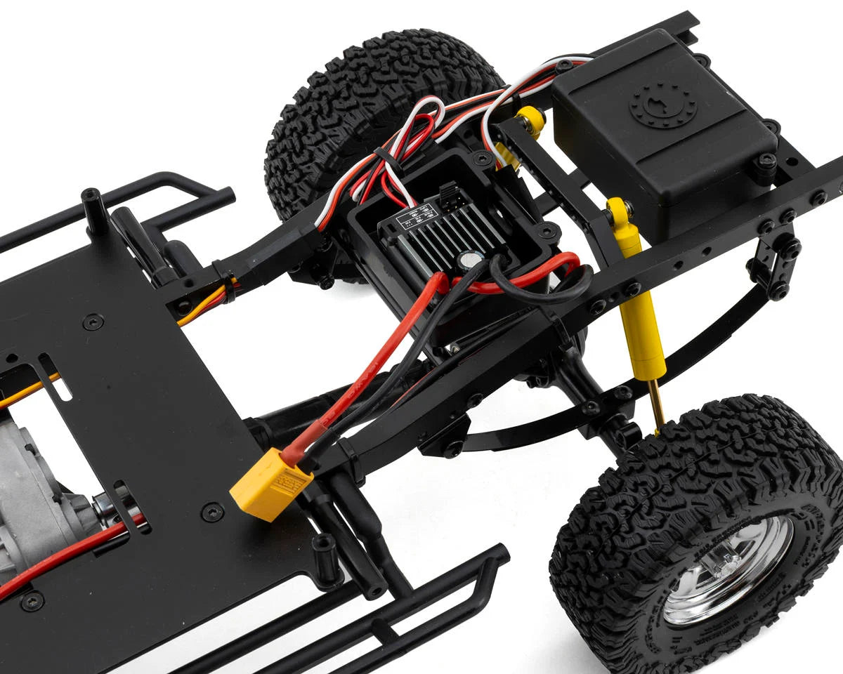 RC4WD - Trail Finder 2 "LWB" 1/10 RTR 4WD Scale Trail Truck w/1987 Toyota XtraCab Body & 2.4GHz Radio (White)