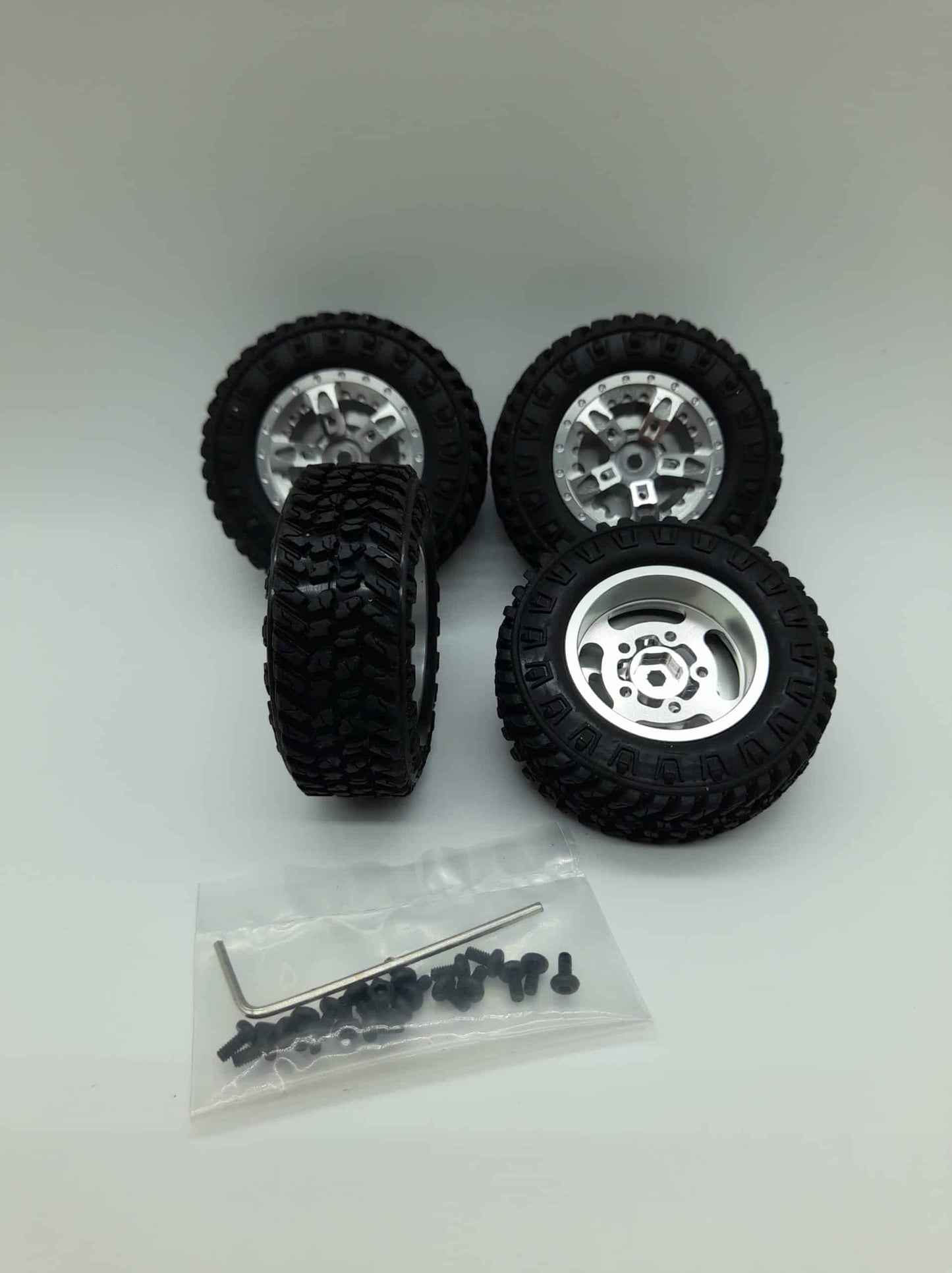 Mag Beadlock et Pneus (SCX24) - Ensemble de (4) (MP24-10)