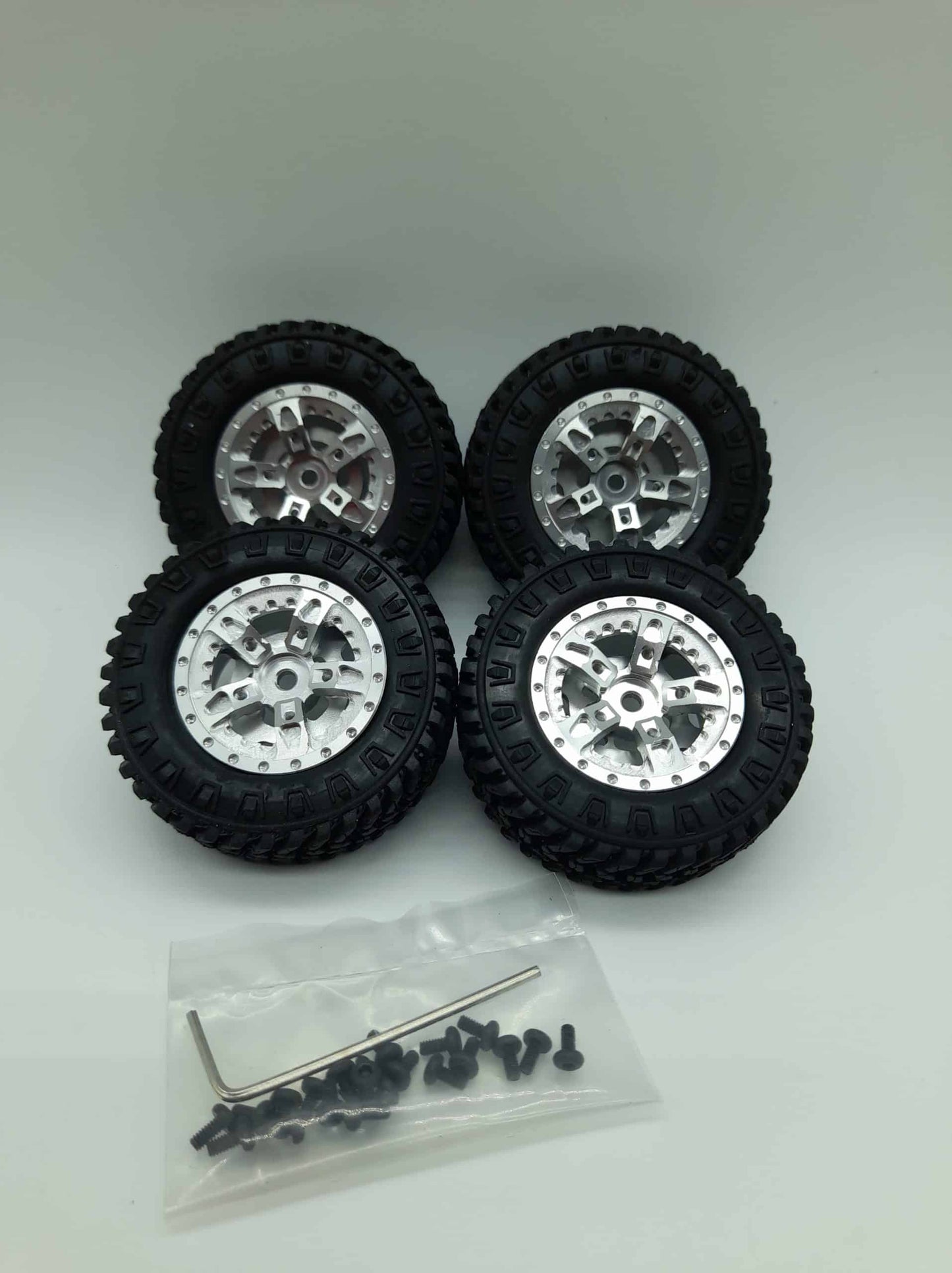 Mag Beadlock et Pneus (SCX24) - Ensemble de (4) (MP24-10)