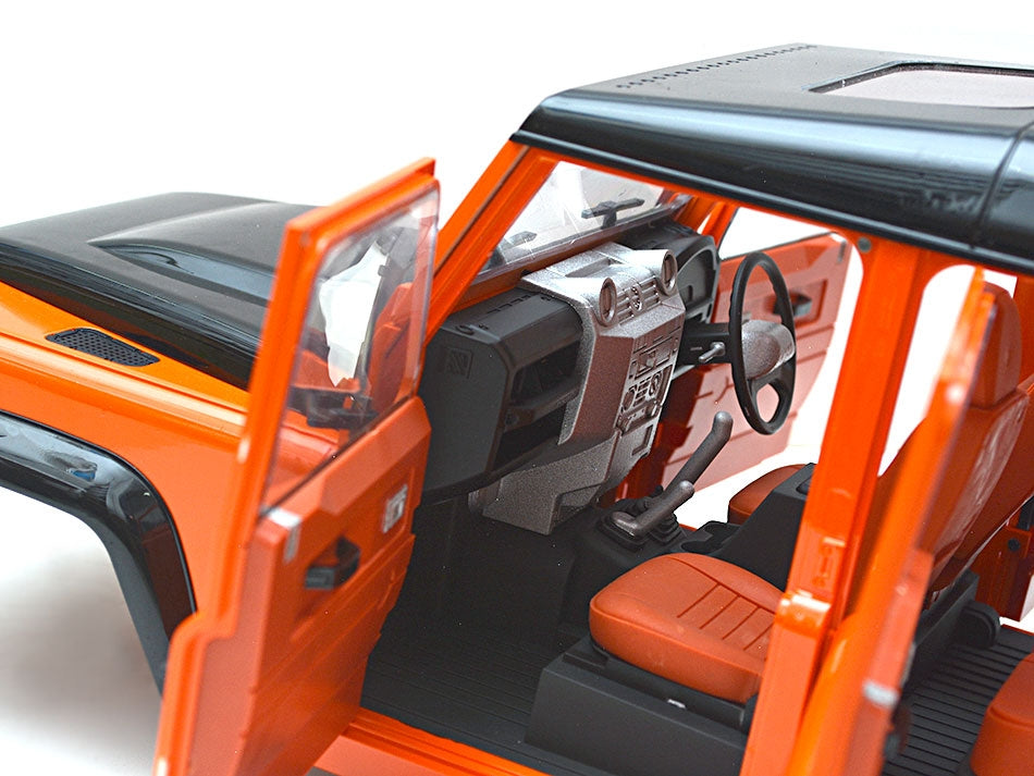 Team Raffee Co. Defender Station Wagon 1/10 Hard Body D110 w/ Plastic Seats for TRC-D110