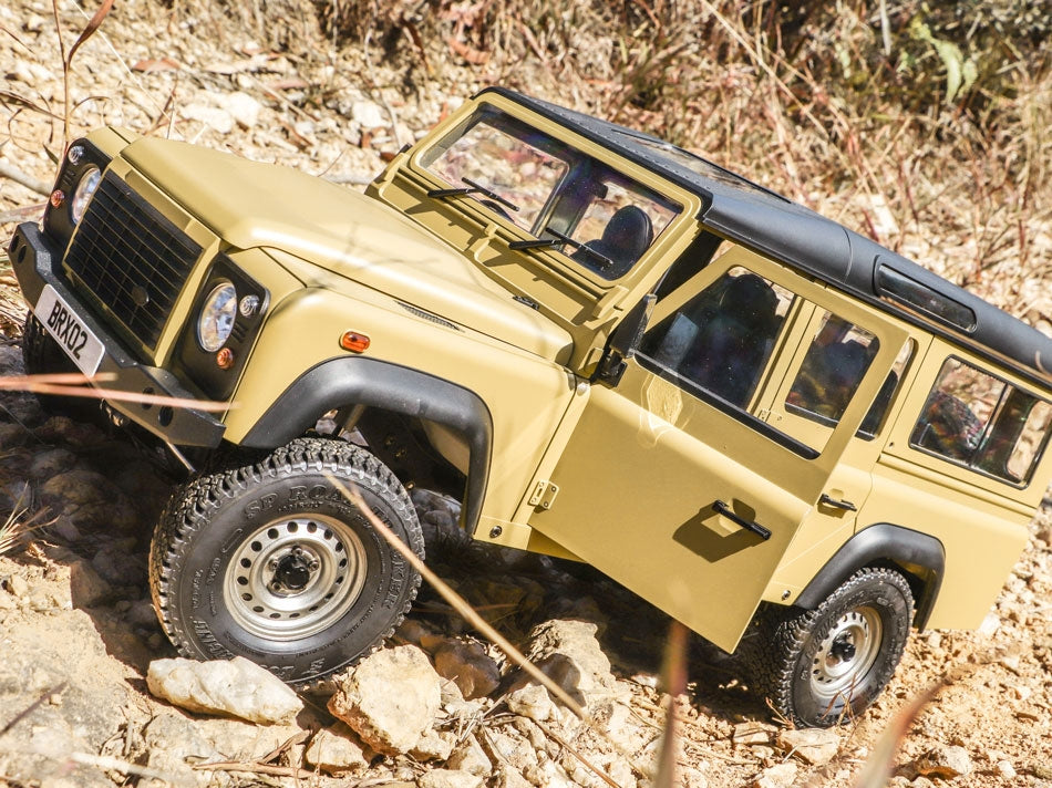 Team Raffee Co. Defender Station Wagon 1/10 Hard Body D110 w/ Plastic Seats for TRC-D110
