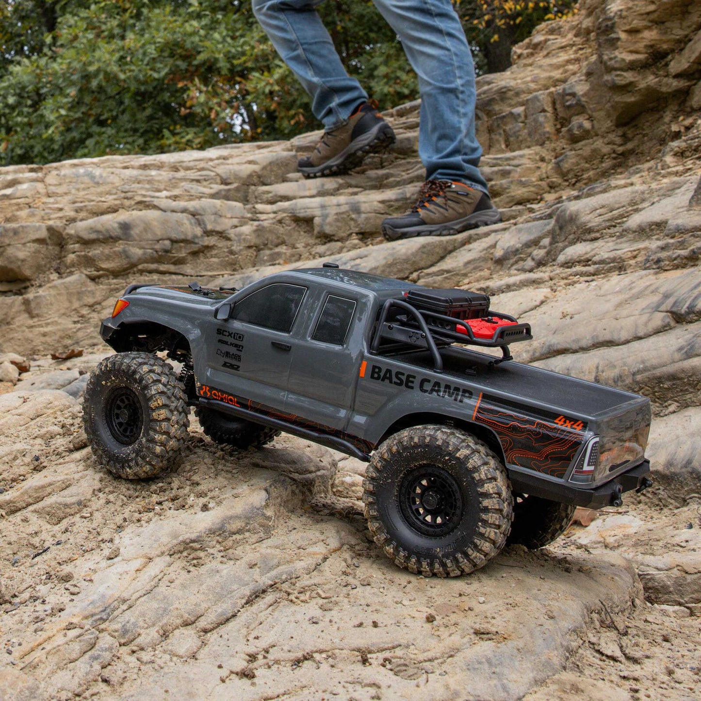 1/10 SCX10 III Base Camp 4X4 RTR Brushed Rock Crawler, Grey