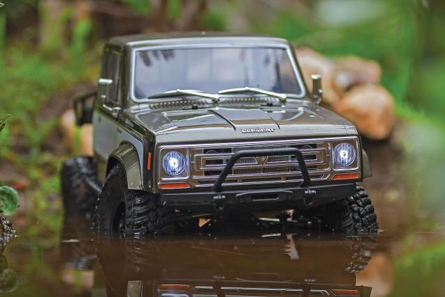 Element RC Enduro Trail Truck Sendero HD Titanium RTR