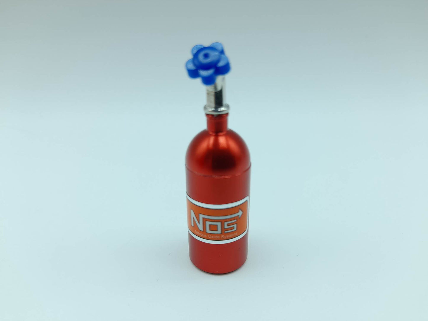 Ensemble bidons d’essence , Baril , Extincteur , Pelle grandeur et Bouteille de NOS 1/10 (KS-110)