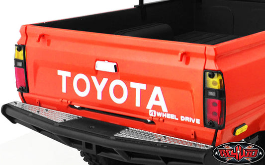 RC4WD Metal Rear Emblem for TF2 Mojave Body (White)